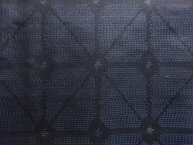 JAPANESE KIMONO / SILK / DORO OSHIMA TSUMUGI / WOVEN ABSTRACT PATTERN